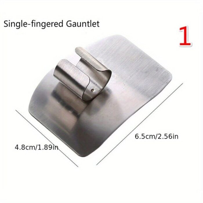 1pc Stainless Steel Finger Guard - Reusable Kitchen Safety Tool for Slicing, Durable Metal Cutting Protector with Curved Design for Enhanced Finger Protection, Ideal for Chopping Green Onions & Other Foods, Finger Guard for Cutting