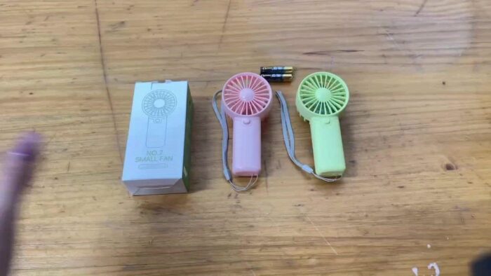 1fab9f938f387463c5031c5b817728e5c78b187e.goods_.000001.jpeg Battery Operated Mini Portable Fan, Lightweight Handheld Fan - Ideal for Office, Outdoor, Traveling and Camping - Stay Cool Anytime, Anywhere! (Requires AAA batteries, not included)