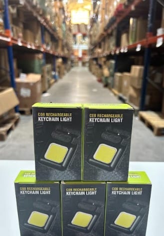 3_2024-03-09-18-22-07-1 Linterna Llavero Mini COB LED
