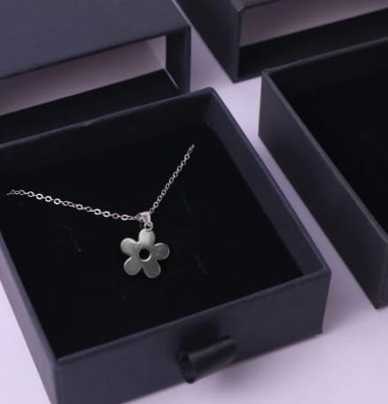 3_2024-03-25-20-54-09 Caja de Regalo para bisuteria