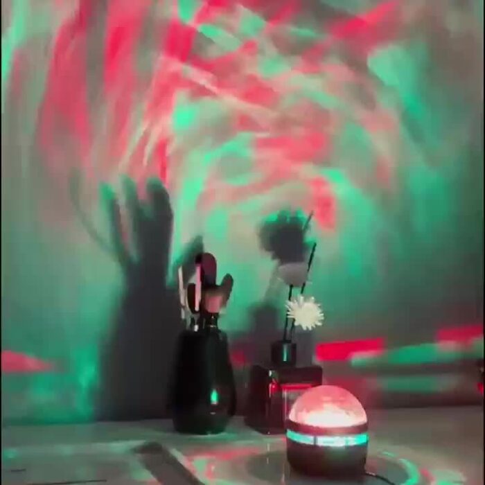 575783b2d341b5bcffd0868e3cd02f13e17153a4.goods_.000001.jpeg Northern Lights Projector with Remote Control, USB Powered, Non-Rechargeable Battery - Ideal for Game Room, Bedroom, Living Room - Perfect Christmas Gift for Boys and Girls, Black Plastic