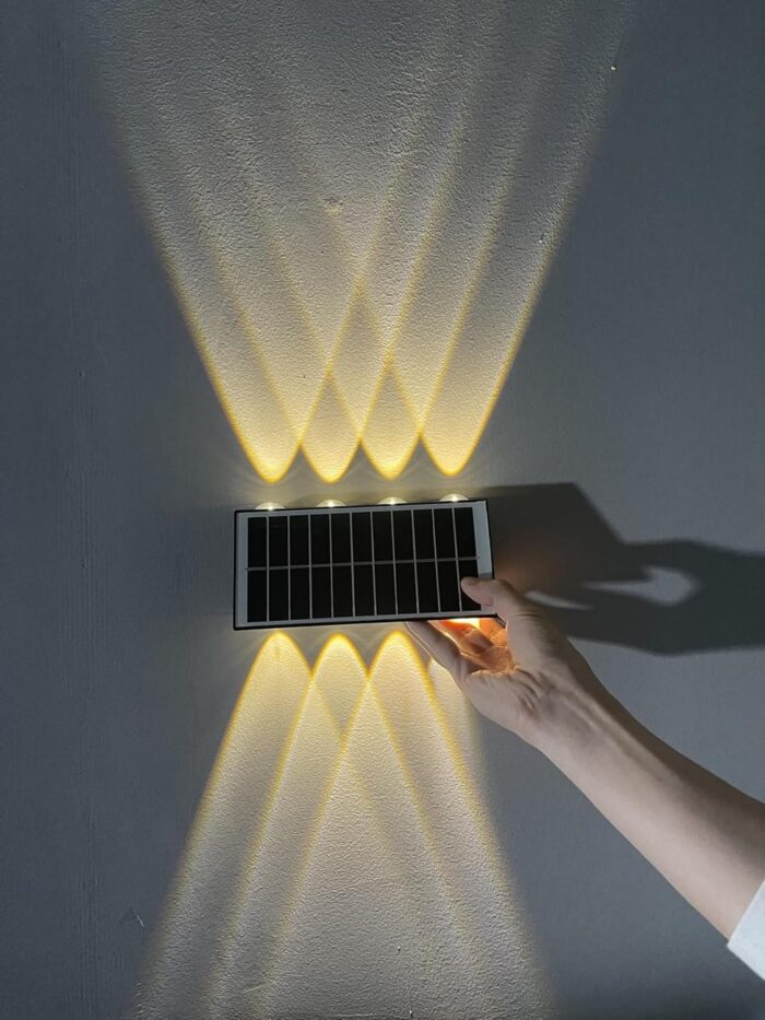 Lámpara solar de pared exterior con 8 LED