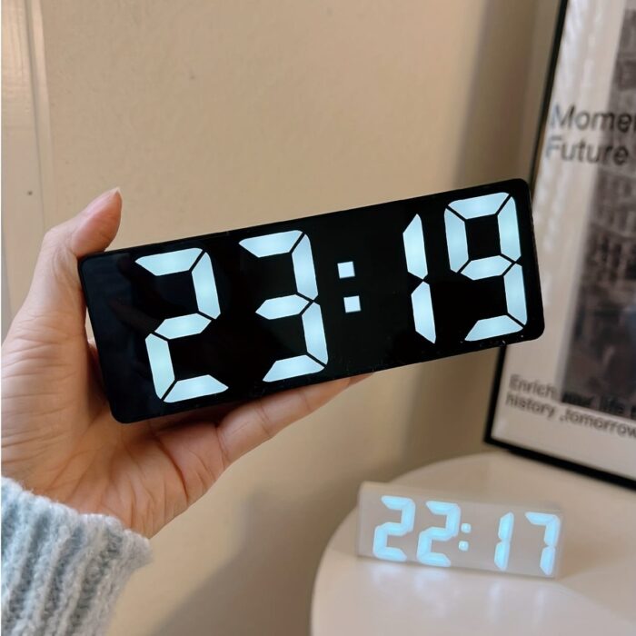 8b552c7983e33346d377068f2f9a12ab.jpg 1pc Latest Digital Clock, LED Alarm Clock For Bedroom, Electronic Desktop Clock With Temperature Display, Adjustable Brightness, 12/24 Hours, Hour Clock For Bedroom (No Battery And Adapter)