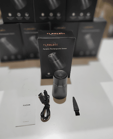 Mini afeitadora compacta resistente al agua