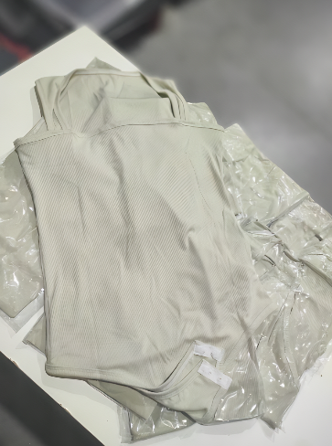 Body mujer sin manga con escote cuadrado beige S/M