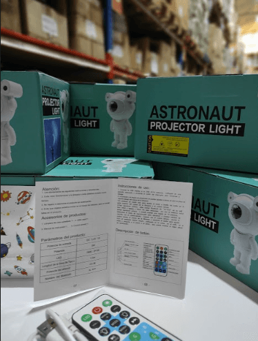 Proyector astronauta con altavoz bluetooth ( dos modelo )