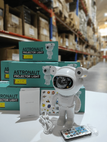 Proyector astronauta con altavoz bluetooth ( dos modelo )