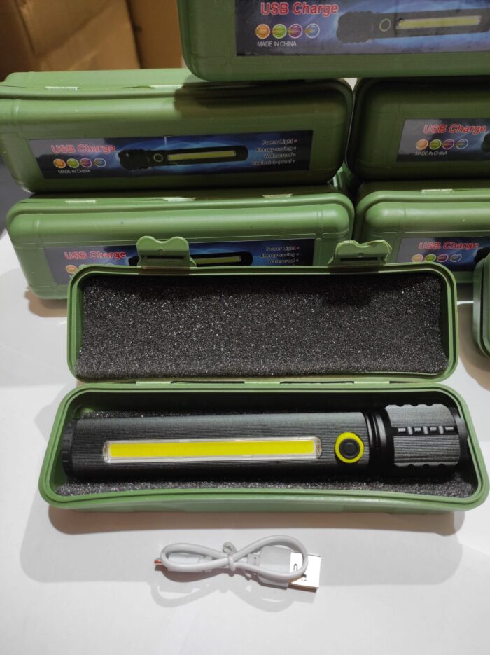 Linterna led con zoom 3modo