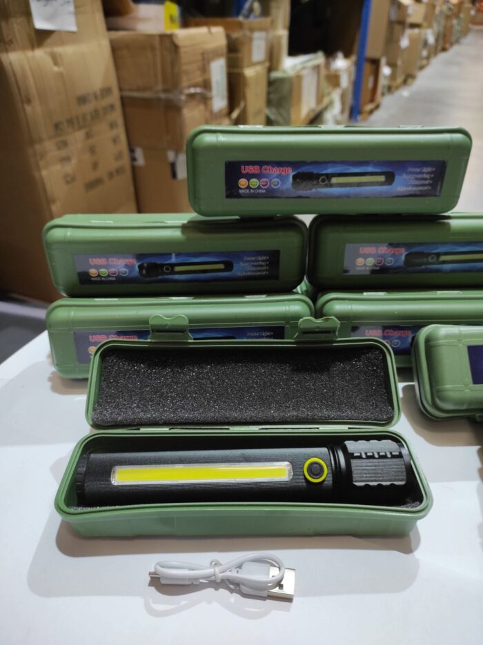 Linterna led con zoom 3modo