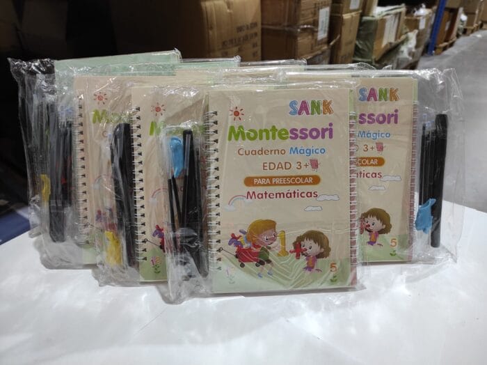 Cuaderno mágico de escritura para Niños 4und