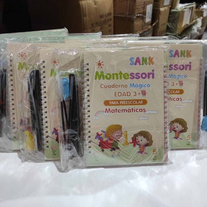 Cuaderno mágico de escritura para Niños 4und