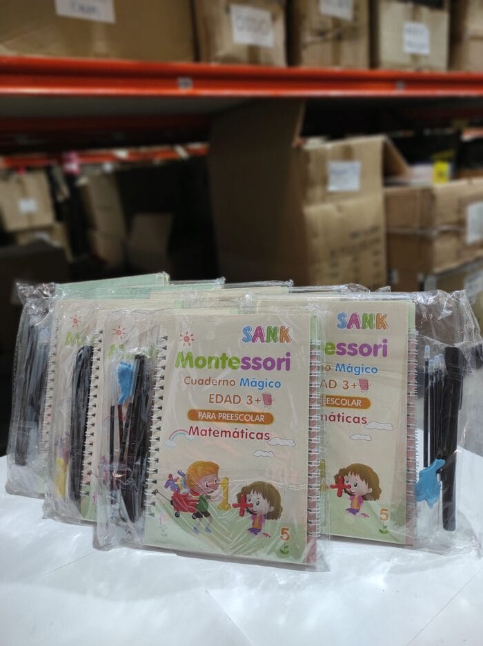 Cuaderno mágico de escritura para Niños 4und
