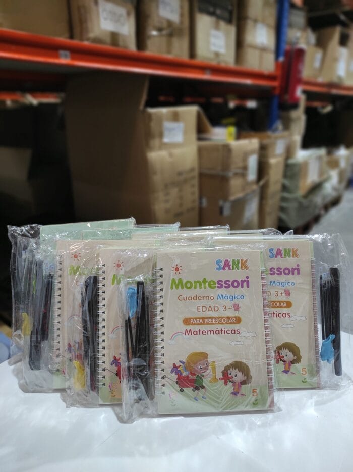 Cuaderno mágico de escritura para Niños 4und