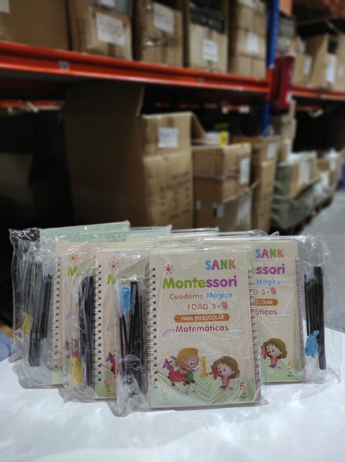 Cuaderno mágico de escritura para Niños 4und