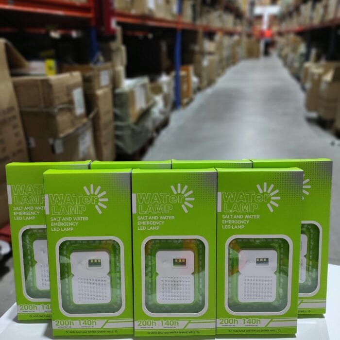 Lámpara LED portátil de agua salada
