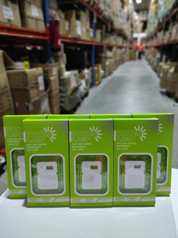 Lámpara LED portátil de agua salada