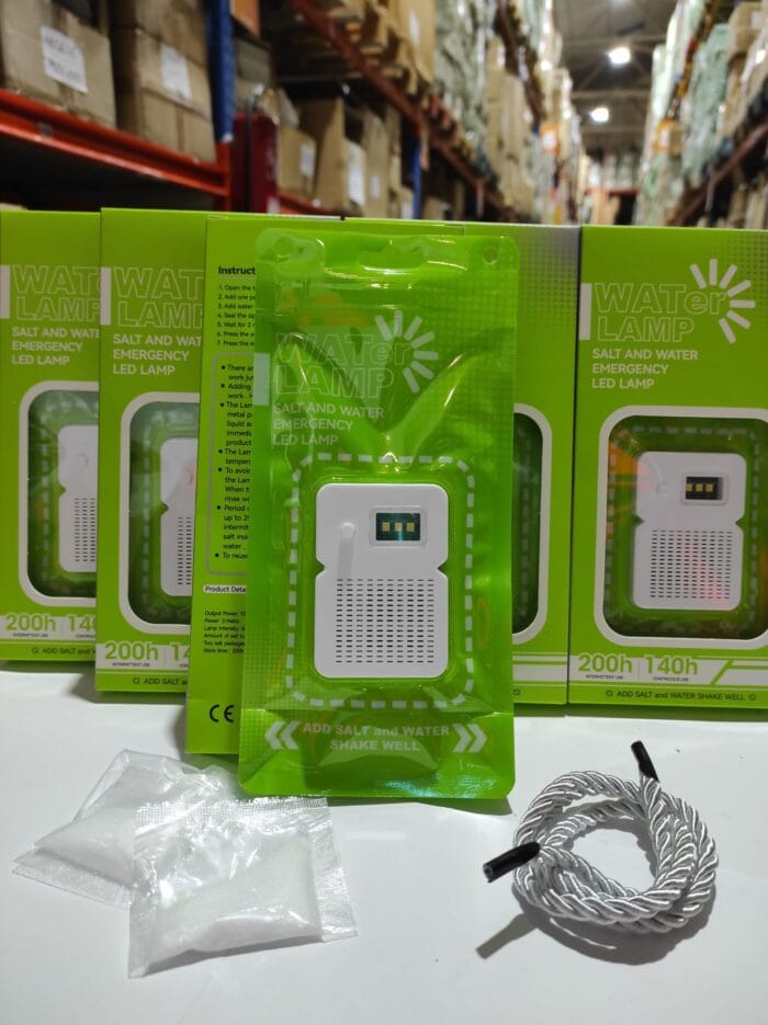 Lámpara LED portátil de agua salada