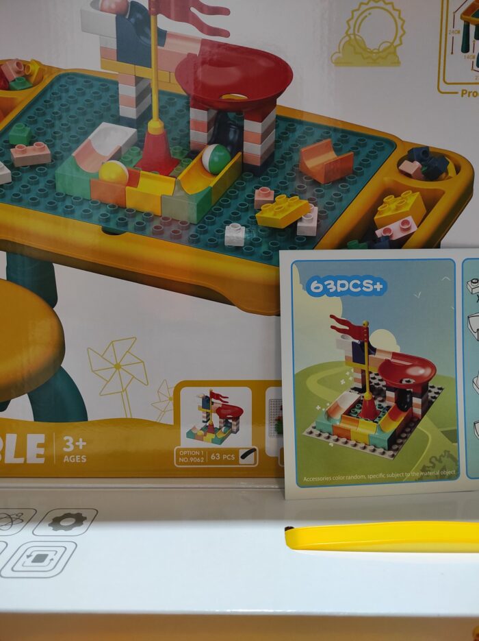 Juego de mesa y silla con bloques de construcion 63 pcs