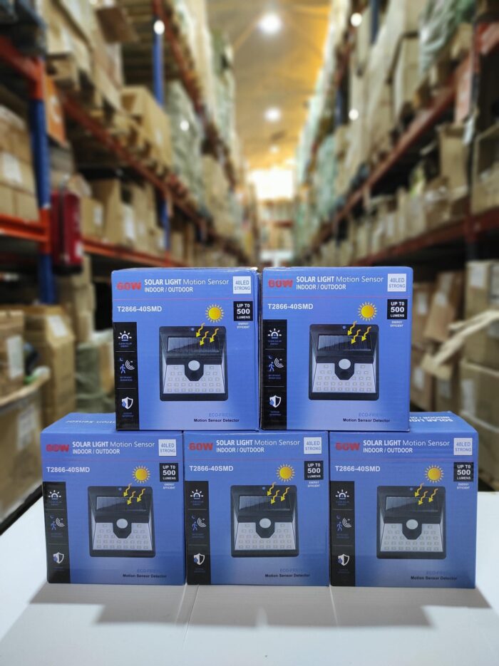 Aplique luz solar con sensor 40 LED Strong
