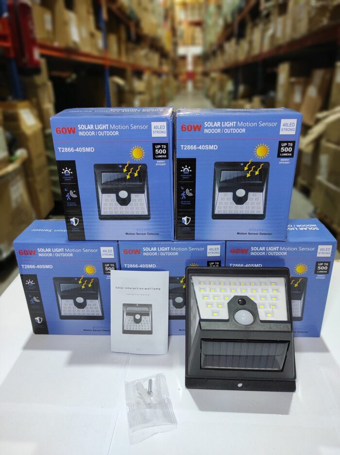 Aplique luz solar con sensor 40 LED Strong