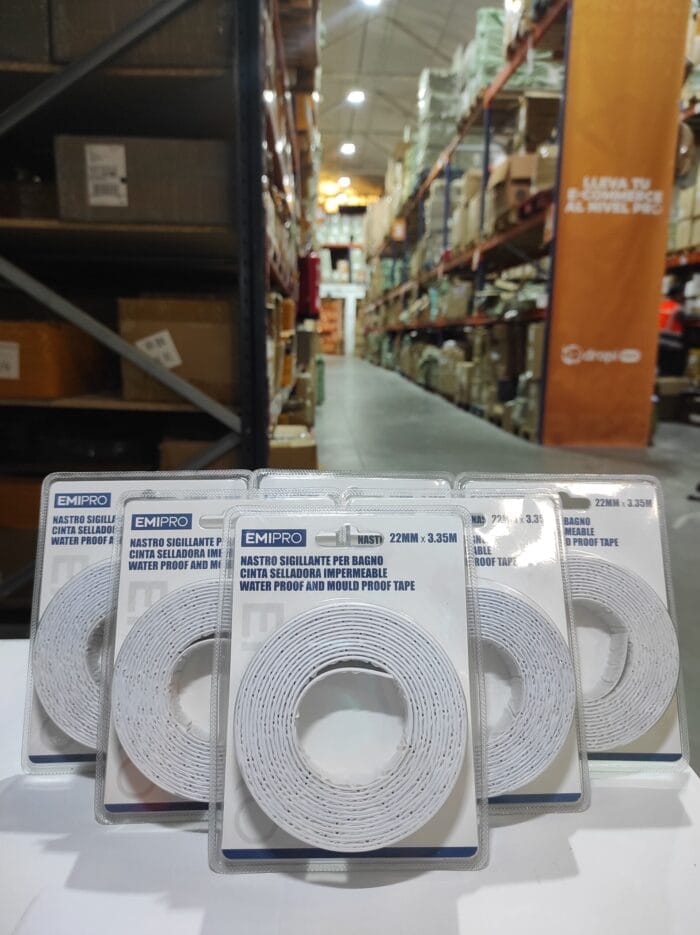 Cinta de sellado autoadhesiva para cocina y baño 22mmx3.35m