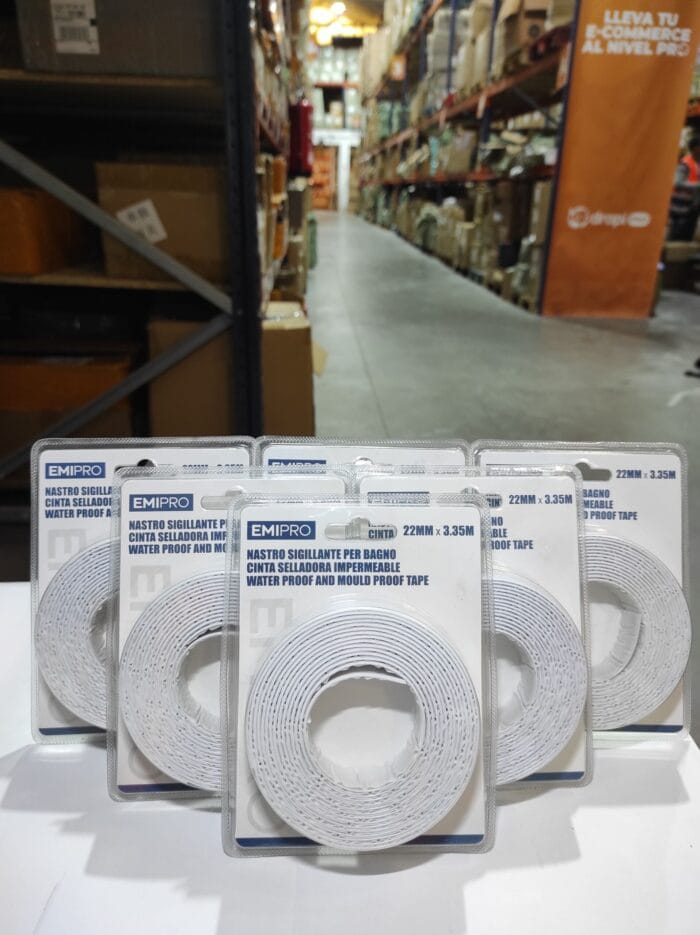 Cinta de sellado autoadhesiva para cocina y baño 22mmx3.35m