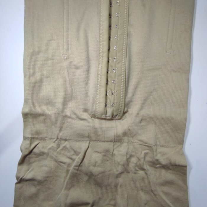 Faja moldeadora con cintura ajustable beige M/L