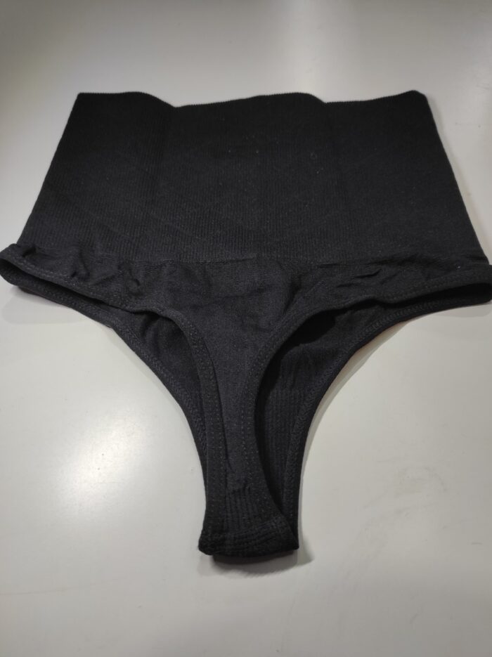Tanga moldeadora de cadera negro S/M