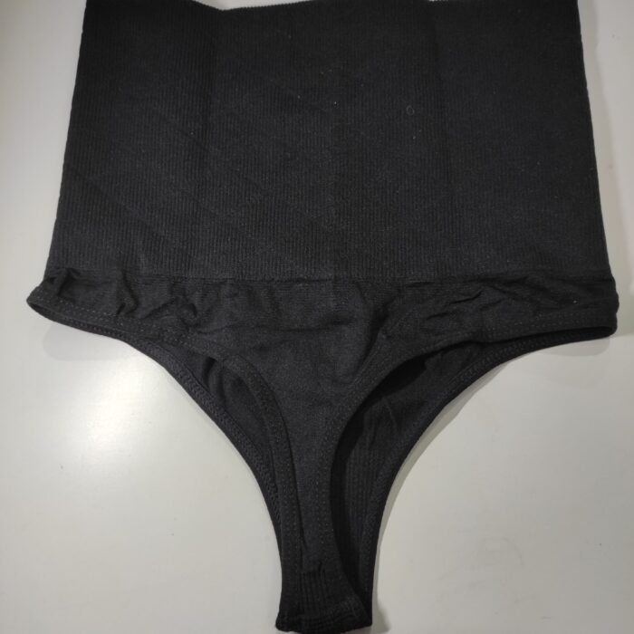 Tanga moldeadora de cadera negro S/M