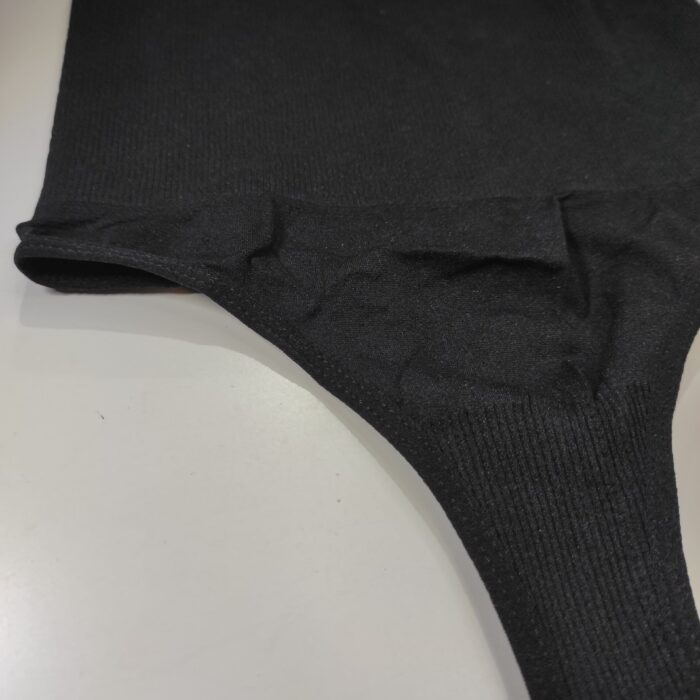 Tanga moldeadora de cadera negro S/M