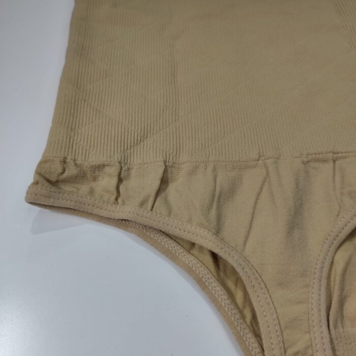 Tanga moldeadora de cadera beige L/XL