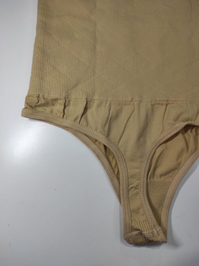Tanga moldeadora de cadera beige L/XL