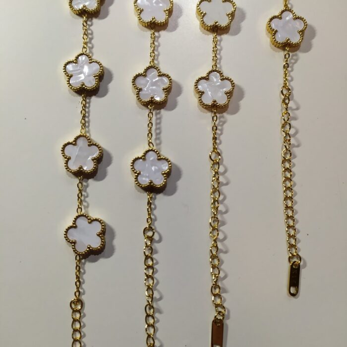 Pulsera trebol de cinco hojas blanco