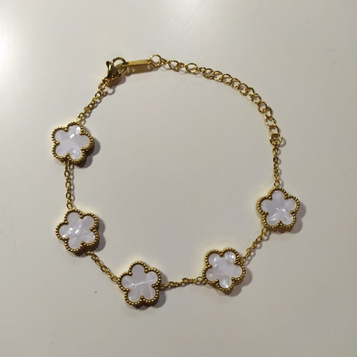 Pulsera trebol de cinco hojas blanco