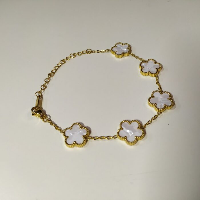 Pulsera trebol de cinco hojas blanco