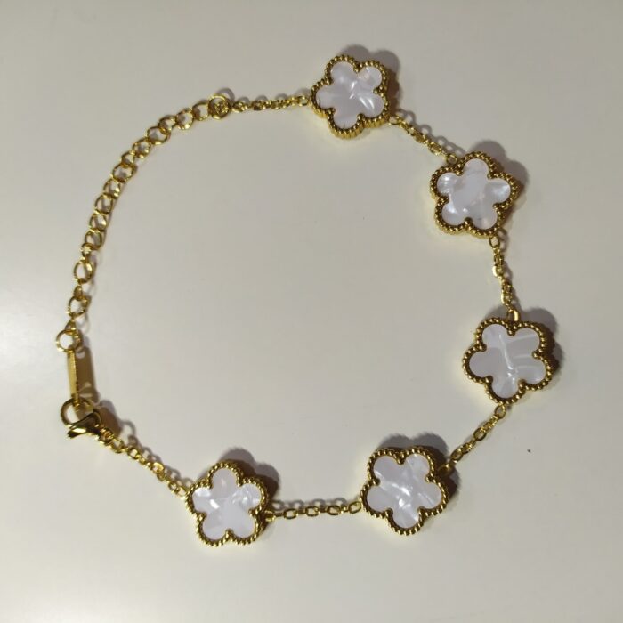 Pulsera trebol de cinco hojas blanco