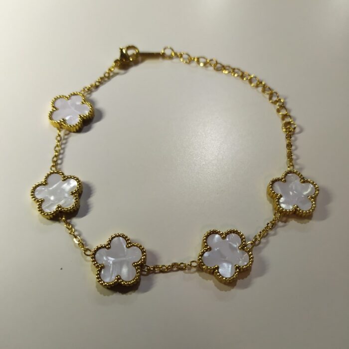 Pulsera trebol de cinco hojas blanco
