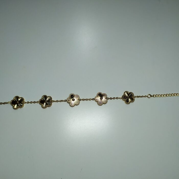 Pulsera trebol de cinco hojas oro
