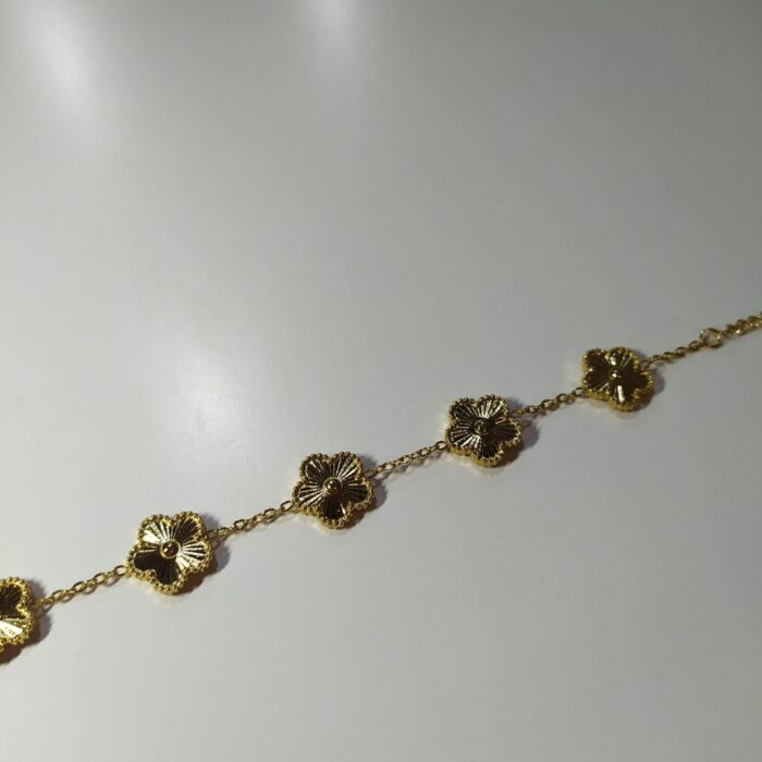 Pulsera trebol de cinco hojas oro