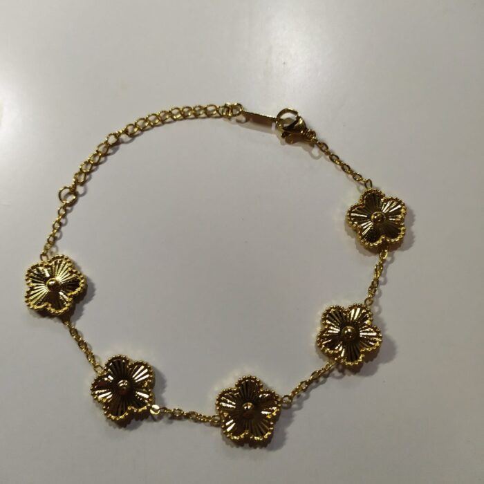 Pulsera trebol de cinco hojas oro