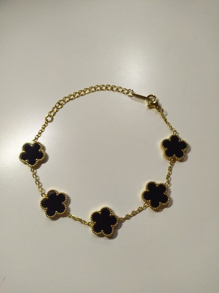 Pulsera trebol de cinco hojas negro