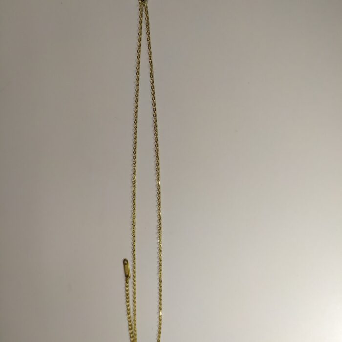 Collar con colgante trebol cinco hojas blanco
