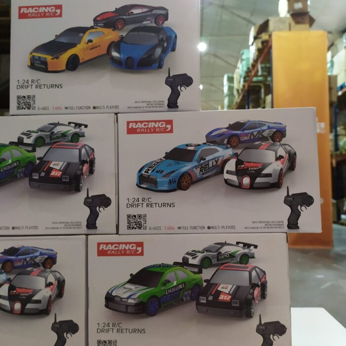Coche teledirigido drift 1:24 GTR blanco