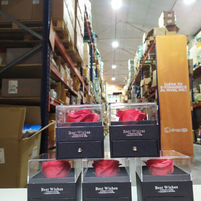 Caja de joyería de rosa eterna