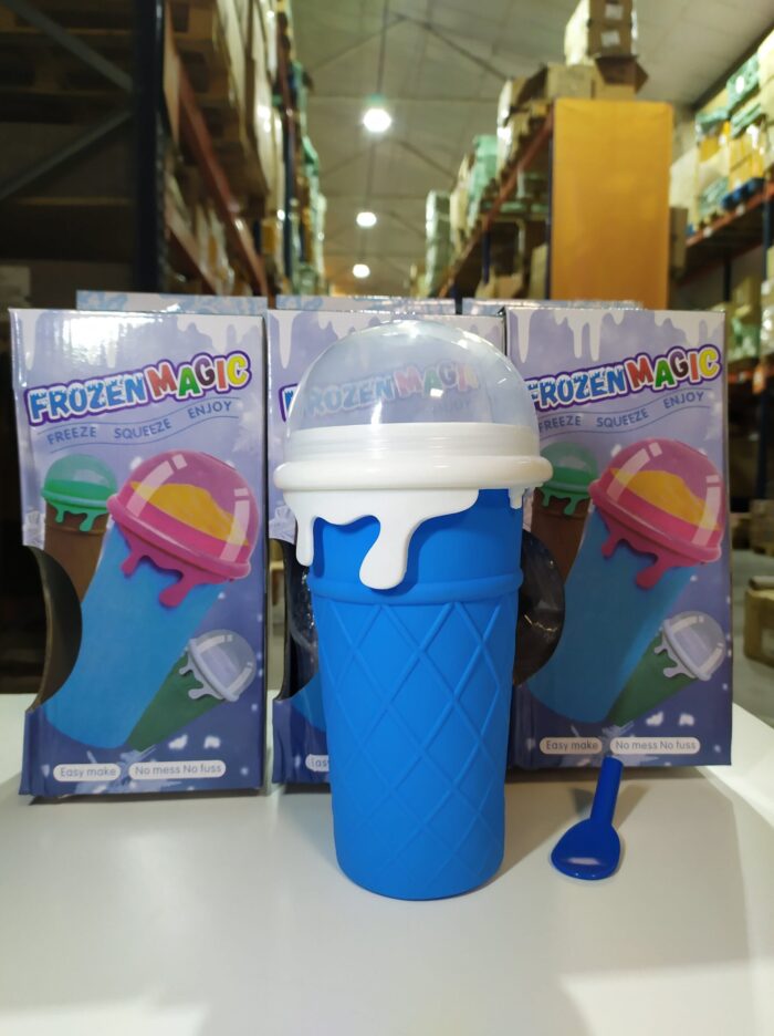 IMG_20250215_152419-min_1740757302 Taza para hacer granizado de silicona