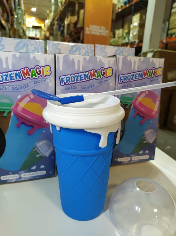 IMG_20250215_152526-min_1740757302 Taza para hacer granizado de silicona