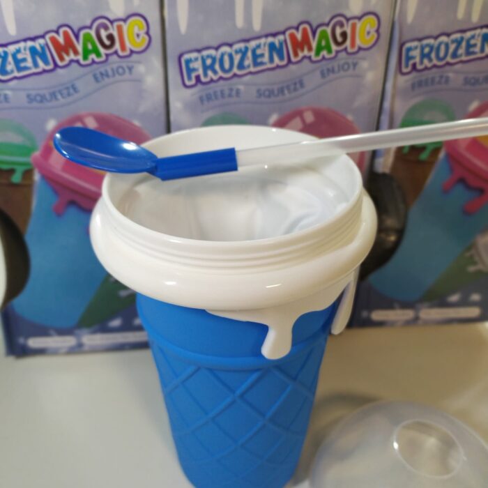 IMG_20250215_152545-min_1740757302 Taza para hacer granizado de silicona