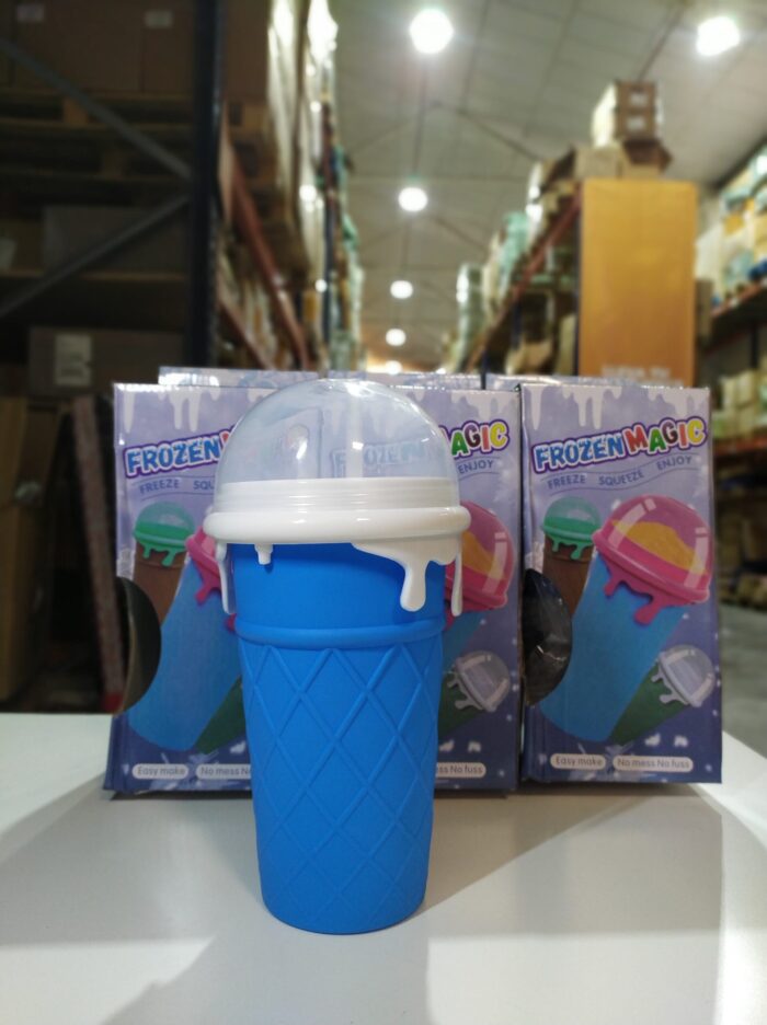 IMG_20250215_152641-min_1740757302 Taza para hacer granizado de silicona