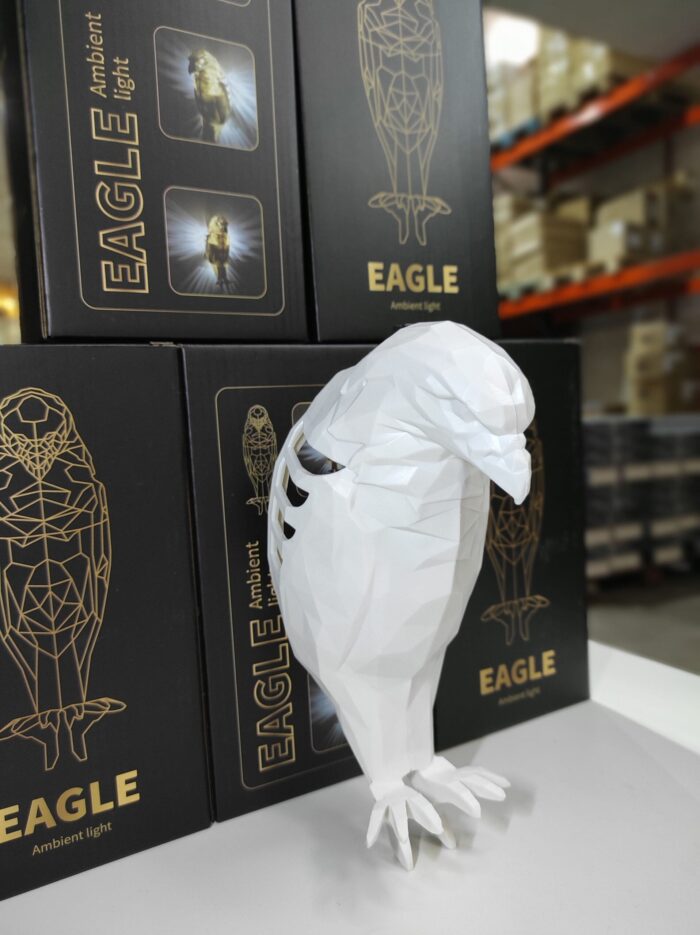 IMG_20250217_123940-min_1740606318 lámpara de pared con impresión 3D de resina águila