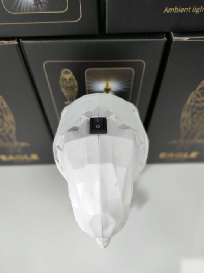 IMG_20250217_123955-min_1740606318 lámpara de pared con impresión 3D de resina águila